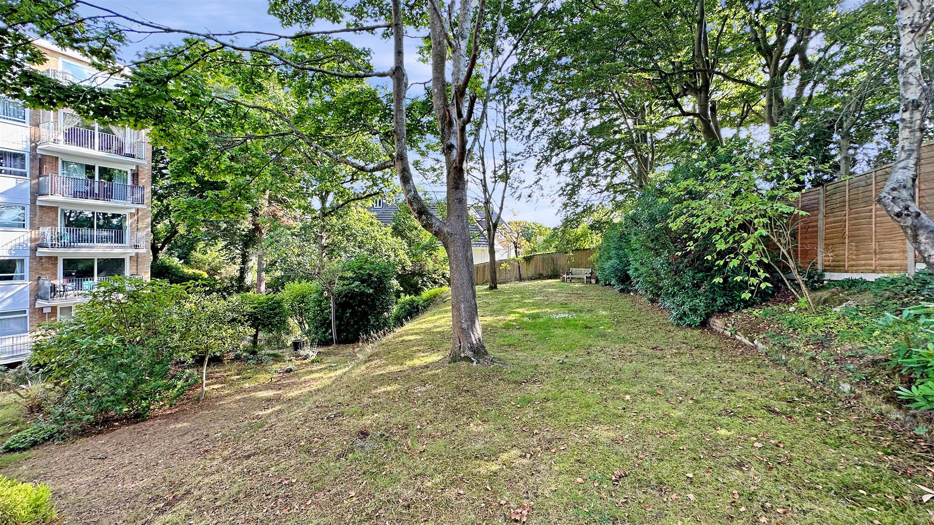 2 Bedroom Apartment Bournemouth Road, Poole